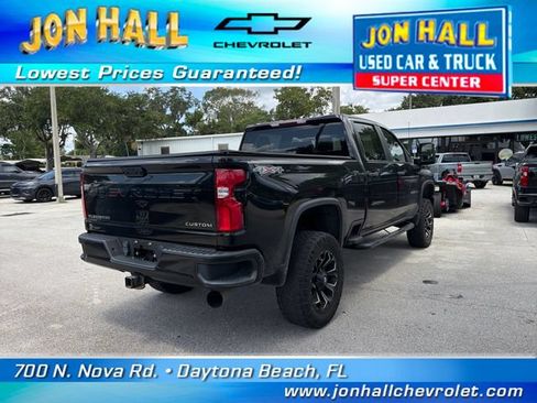 Used 2021 Chevrolet Silverado 2500 Custom w/ Custom Value Package AWD/4WD image 12