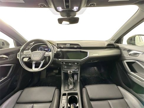 Used 2023 Audi Q3 2.0T Premium w/ Black Optic Sport Package image 3
