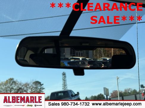 Used 2015 Nissan Xterra S image 23