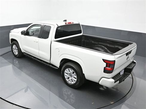 Used 2023 Nissan Frontier SV w/ Technology Package image 14