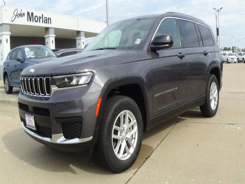 Certified 2023 Jeep Grand Cherokee L Laredo image 2