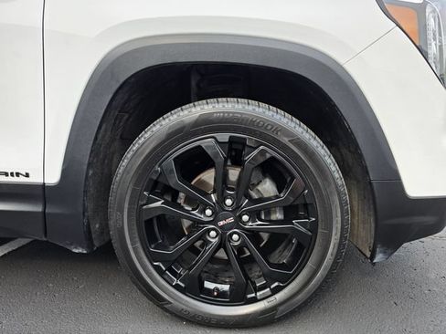 Used 2022 GMC Terrain SLE w/ Driver Convenience Package AWD/4WD image 4