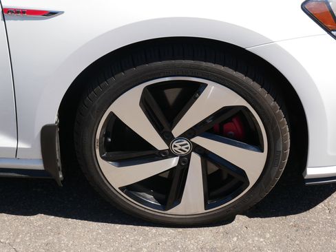 Used 2020 Volkswagen GTI S image 9