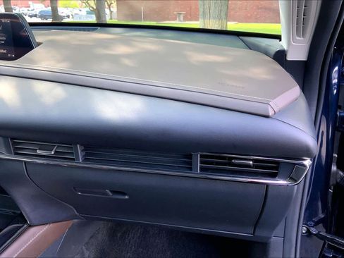 Certified 2025 MAZDA CX-30 AWD 2.5 S w/ Premium Package image 19