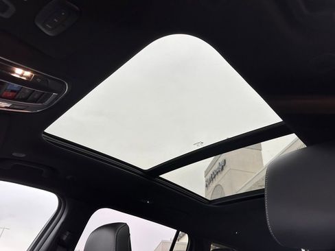 New 2026 Jeep Grand Cherokee L Limited w/ Limited Altitude Package image 24