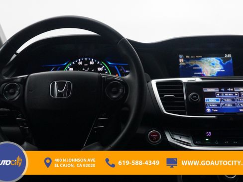 Used 2015 Honda Accord Touring image 5