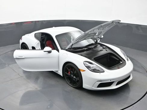 Certified 2021 Porsche 718 Cayman RWD image 28