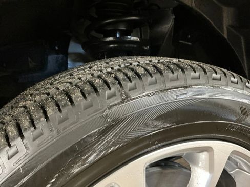 Used 2024 Jeep Compass Latitude image 12