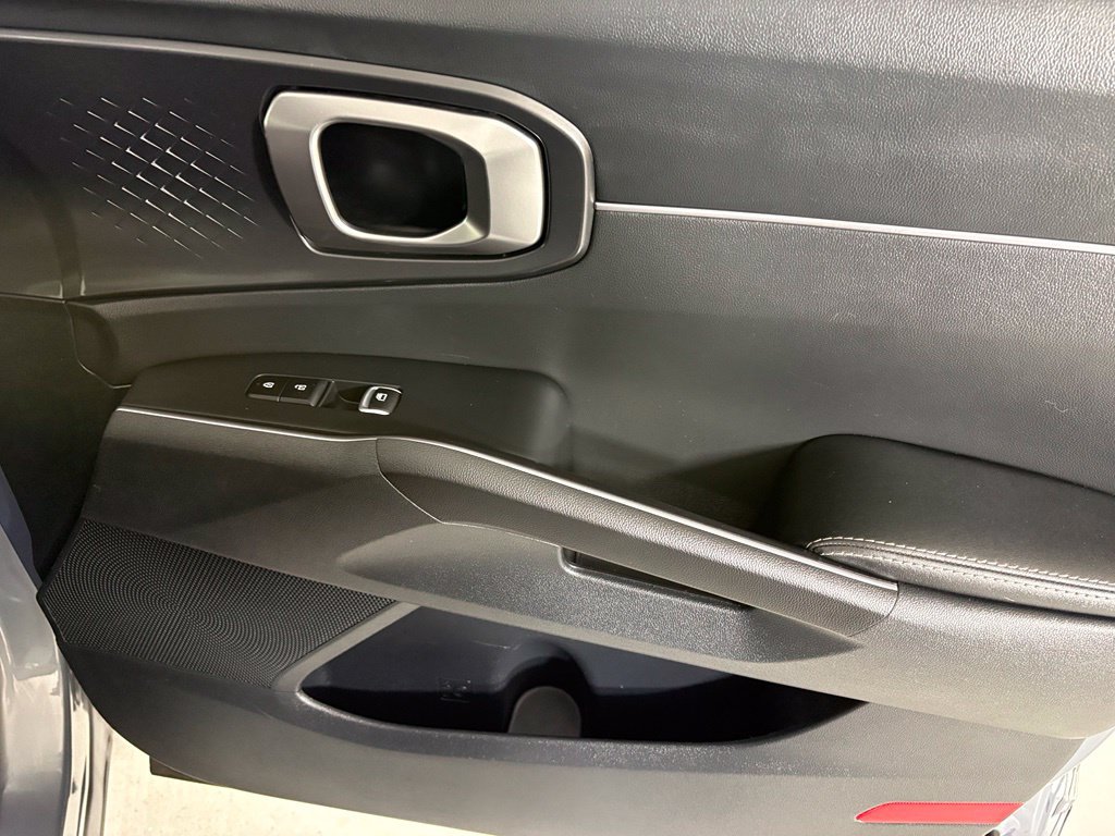 Used 2023 Kia Sorento S w/ Panoramic Sunroof Package FWD image 12