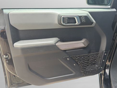 Used 2022 Ford Bronco Black Diamond AWD/4WD image 18