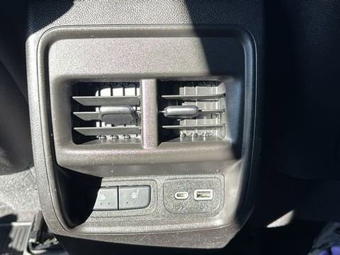 Used 2024 Cadillac XT4 Sport AWD/4WD image 14