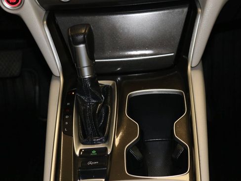 Used 2022 Honda Accord LX image 45