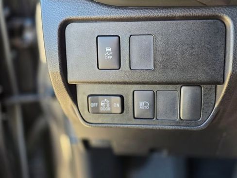Used 2022 Toyota Tacoma SR5 RWD image 35