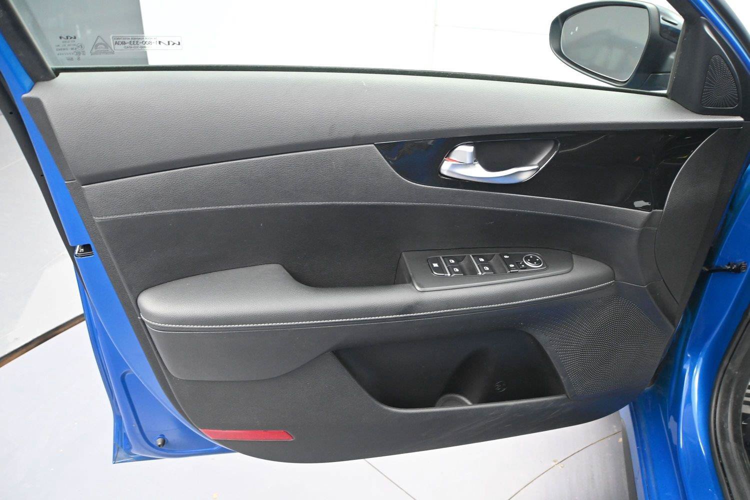 Used 2023 Kia Forte GT-Line FWD image 10