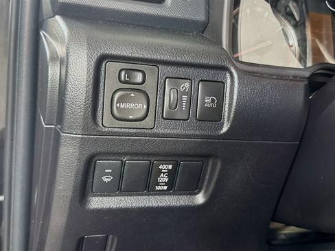 Used 2020 Toyota 4Runner Limited AWD/4WD image 11