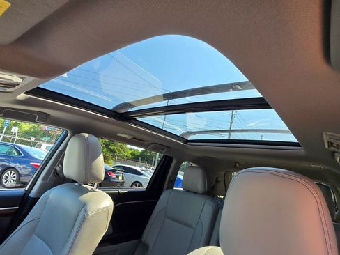 Used 2016 Toyota Highlander Limited Platinum AWD/4WD image 11