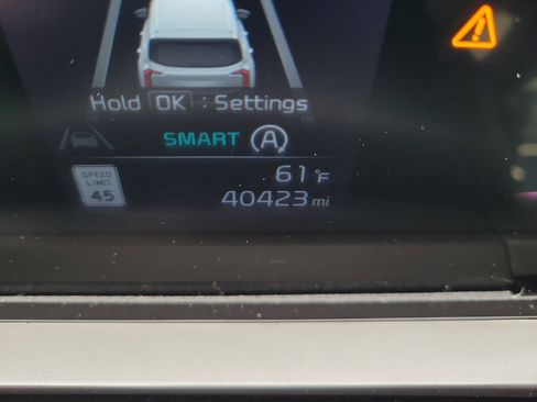 Certified 2025 Kia Telluride S image 28