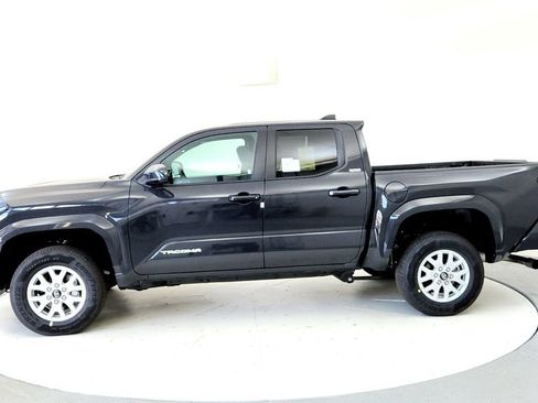 New 2026 Toyota Tacoma SR5 RWD image 3