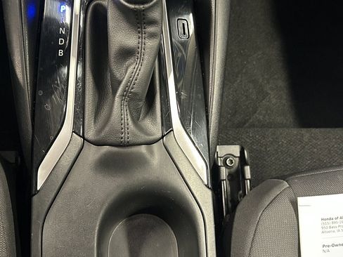 Used 2023 Toyota Corolla LE image 32