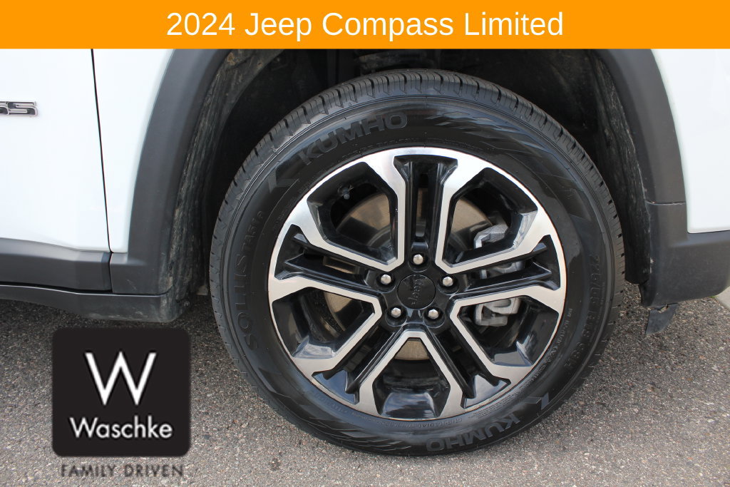 Used 2024 Jeep Compass Limited AWD/4WD image 14