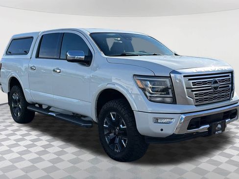 Used 2023 Nissan Titan Platinum Reserve w/ Moonroof Package image 3