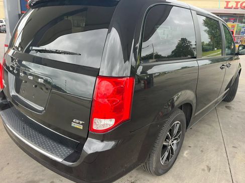 Used 2019 Dodge Grand Caravan GT FWD image 16