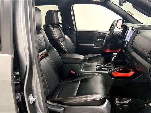 Used 2023 Nissan Frontier PRO-4X AWD/4WD image 36