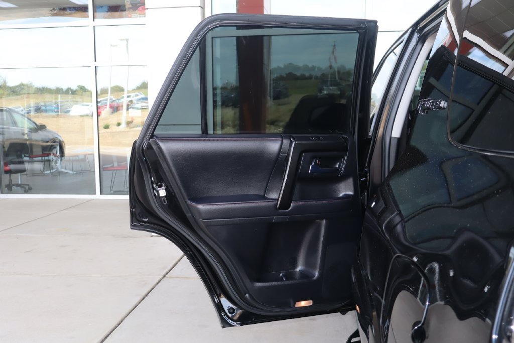 Used 2022 Toyota 4Runner TRD Pro AWD/4WD image 37