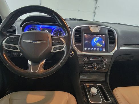 Used 2019 Chrysler 300 Touring L w/ Quick Order Package 22F image 13