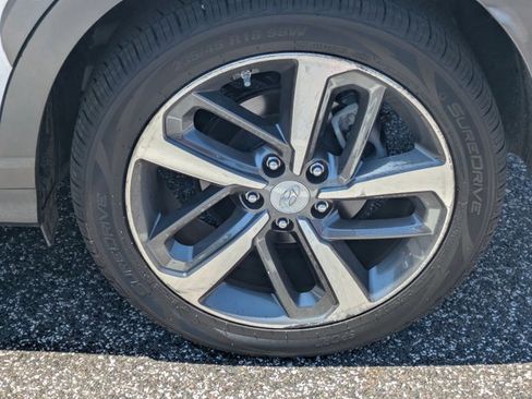 Used 2021 Hyundai Kona Limited image 16