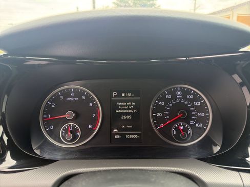 Used 2022 Kia K5 GT-Line FWD image 9