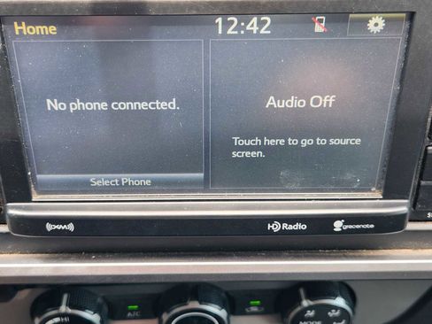Used 2016 Toyota Tacoma SR5 w/ Towing Package RWD image 16