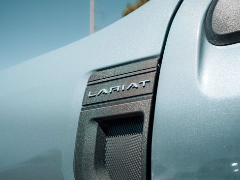 Used 2024 Ford Maverick Lariat FWD image 12