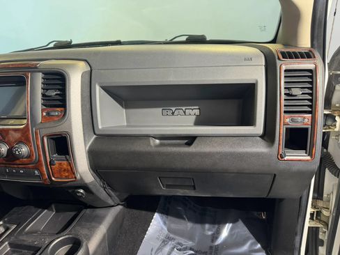 Used 2013 RAM 2500 Tradesman w/ Chrome Appearance Group AWD/4WD image 25