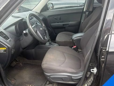 Used 2013 Kia Soul FWD image 11