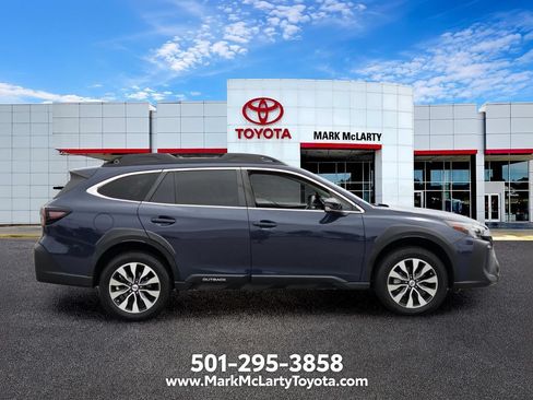 Used 2023 Subaru Outback Limited AWD/4WD image 6