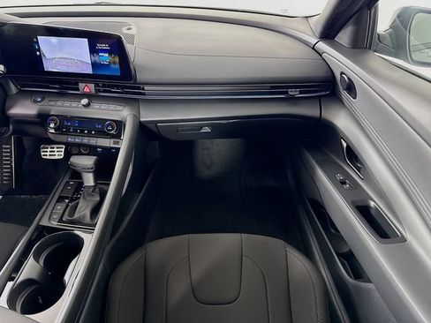 New 2025 Hyundai Elantra SEL FWD image 35