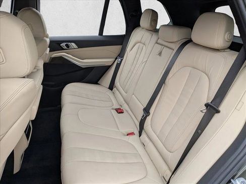 Certified 2022 BMW X5 xDrive40i w/ Premium Package image 20