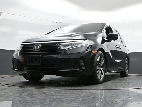 Used 2024 Honda Odyssey Touring image 42