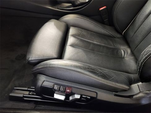 Used 2018 BMW 430i Convertible image 25