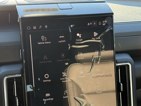 New 2026 GMC Yukon Denali image 13