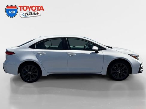 Certified 2026 Toyota Corolla SE FWD image 6