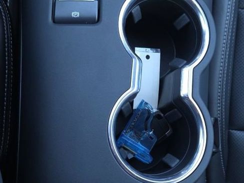 Used 2025 Ford Mustang Premium image 28