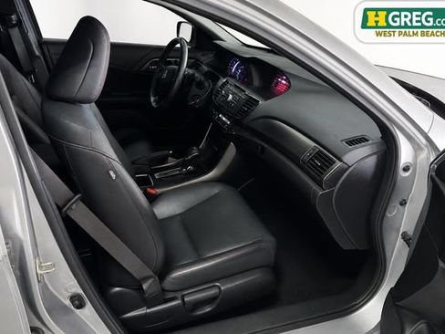 Used 2017 Honda Accord Sport Special Edition image 11