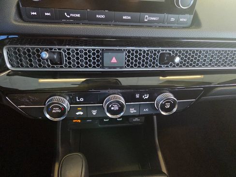 Certified 2025 Honda Civic Sport image 36