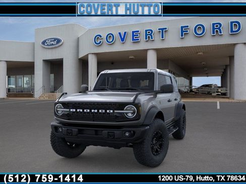 New 2026 Ford Bronco Badlands image 2