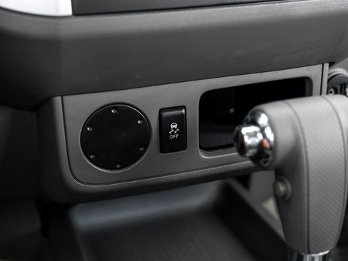 Used 2018 Nissan Frontier SV RWD image 23