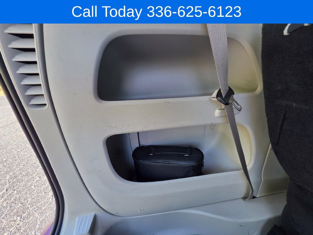 Used 2023 Chrysler Voyager LX FWD image 32