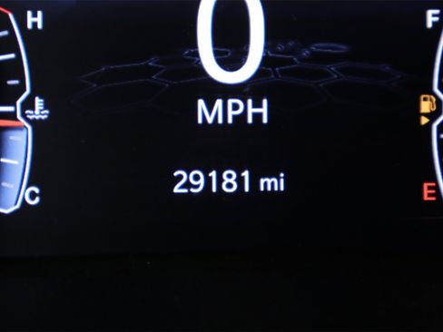 Used 2024 Jeep Compass Latitude image 32