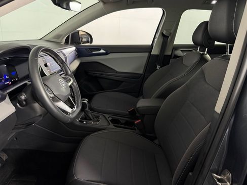 Used 2022 Volkswagen Taos SE image 21